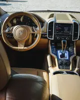 Porsche Cayenne 2013 – interior