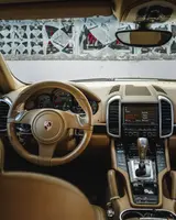 Porsche Cayenne 2014 – interior